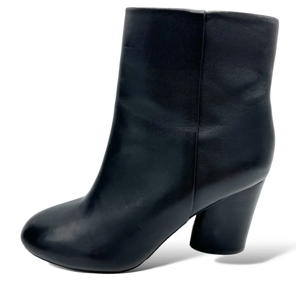 Neiman Marcus Niana‎ Almond Toe Bootie Black Leather Oval Sculptural Heel Sz 5.5